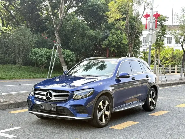 Mercedes-Benz GLC 2018 Facelift GLC 260 4MATIC Luxury
