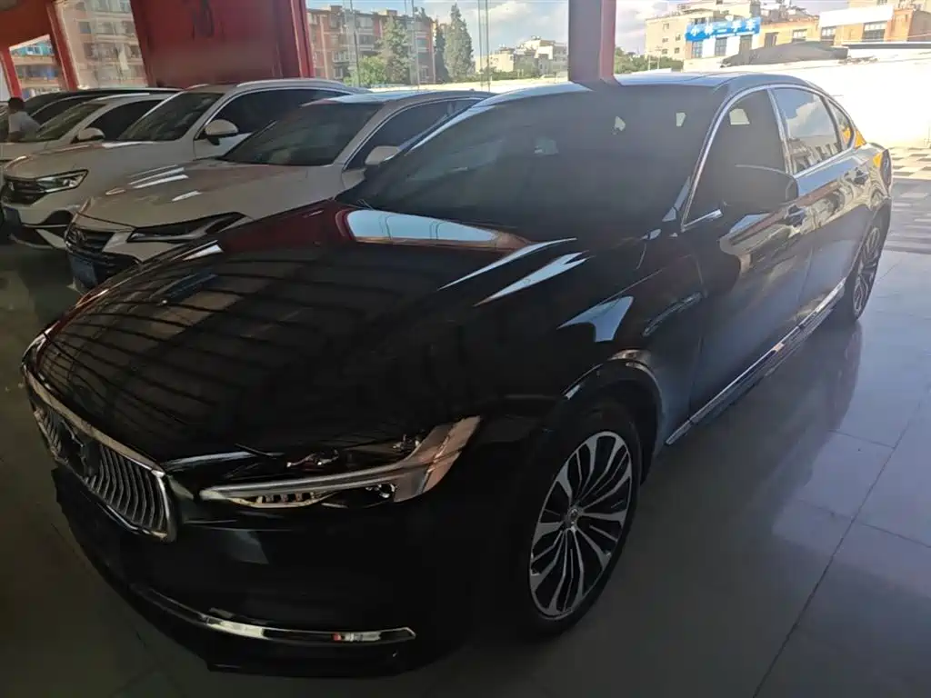 Volvo S90 2023 B5 Intelligent Comfort Luxury Edition