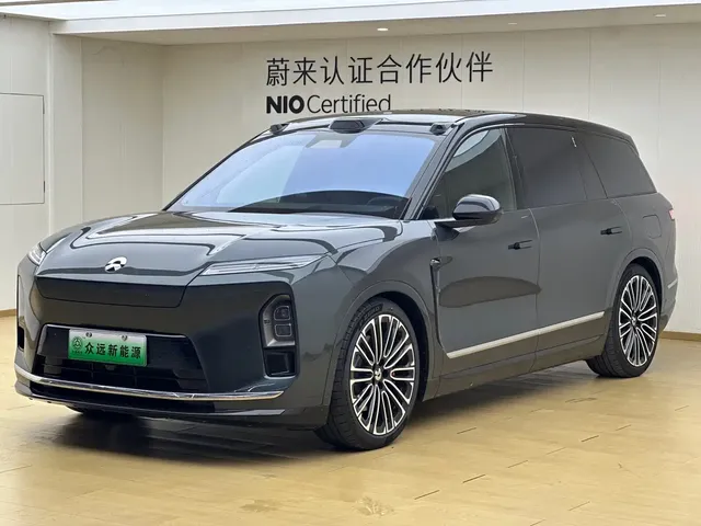NIO ES8 2025 Base Model