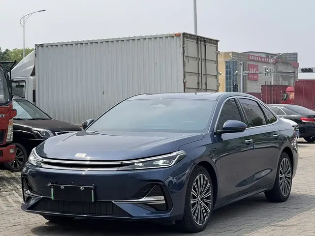 Geely Galaxy A7 2025 EM-i
