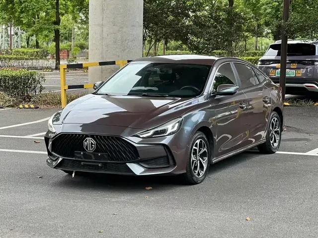 MG 5 2021 Model 180DVVT CVT Youth Luxury Edition