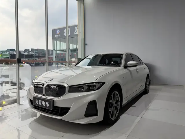 BMW i3 2024 eDrive 35 L