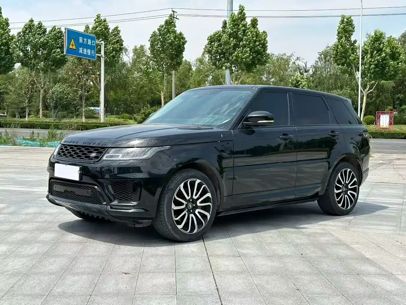 Land Rover Range Rover Sport 2022 3.0 L6 Gloss Black Edition