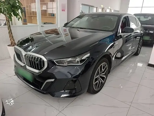 BMW i5 2025 eDrive 35L M Sport Package