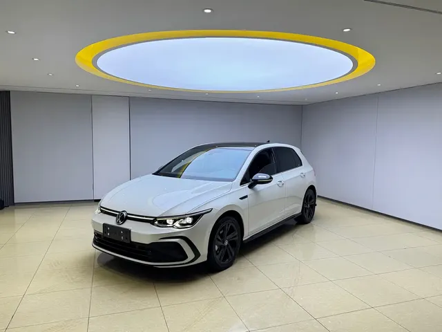 Volkswagen Golf 2023 Model 280TSI DSG R-Line