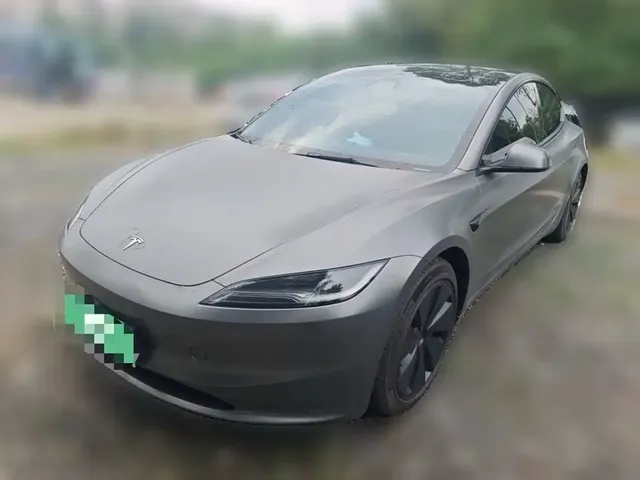 Tesla Model 3 2025 Model Year Facelift Rear-Wheel Drive