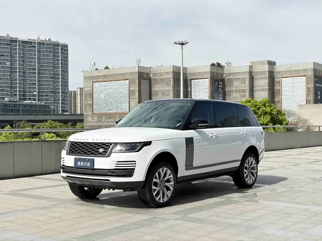 Land Rover Range Rover 2021 3.0 L6 Heritage Extended Classic Edition