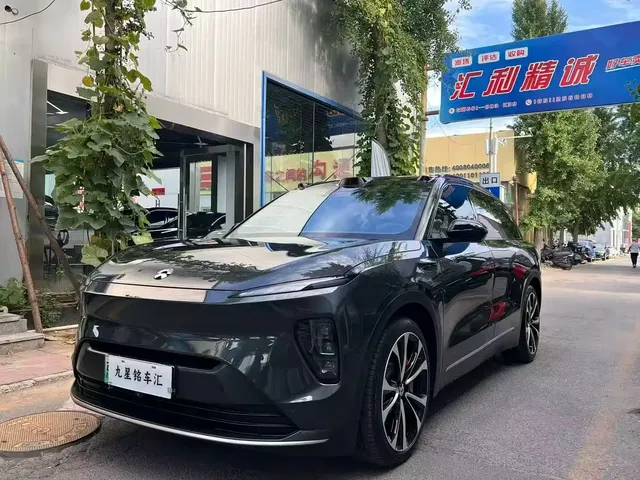 NIO ES8 2023 100kWh Signature Edition