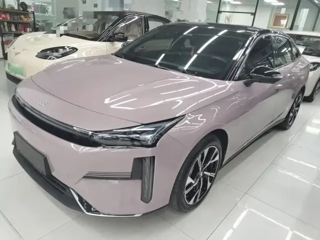 Geely Galaxy L6 2024 125km Creative Edition