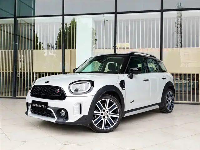 MINI COUNTRYMAN 2023 2.0T COOPER S ALL4 Connoisseur