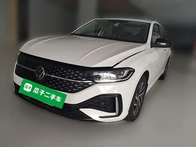 Volkswagen Lavida 2024 Model 300TSI DSG Starlight Leading Edition
