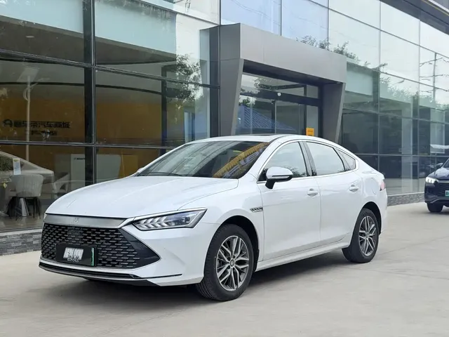 BYD Qin PLUS 2023 Champion Edition DM-i 120KM Leading Type