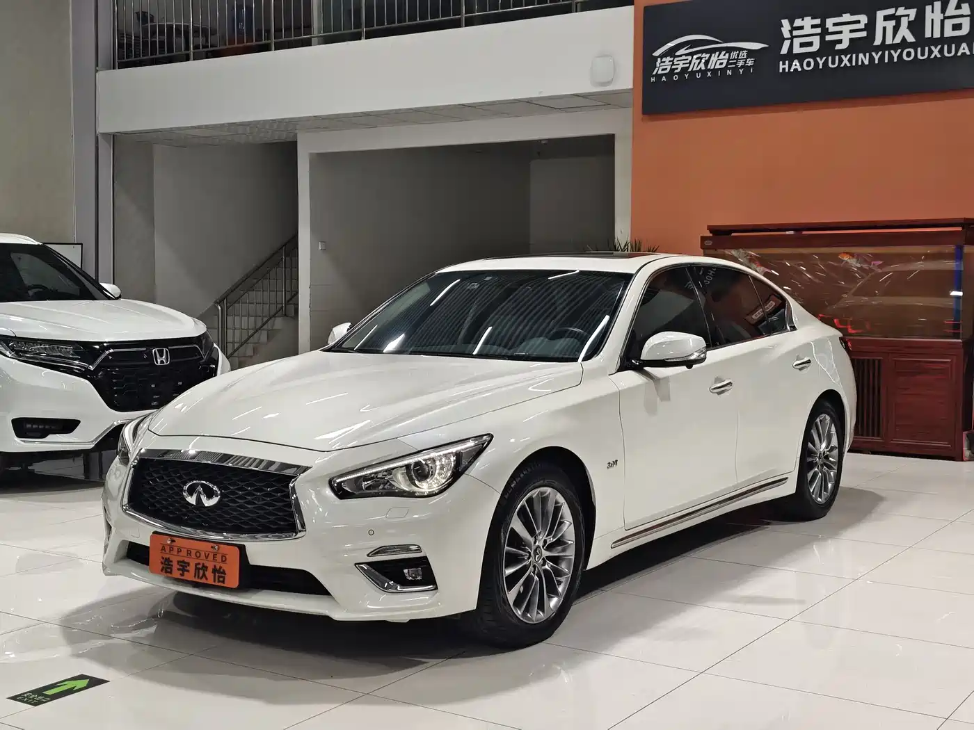 Infiniti Q50L 2018 2.0T Leisure Edition (China VI)