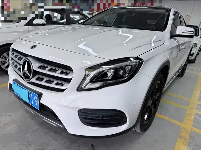 Mercedes-Benz GLA 2019 GLA 200 Fashion