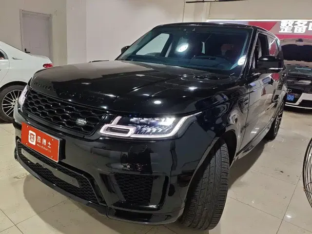 Land Rover Range Rover Sport 2022 3.0 L6 Gloss Black Edition
