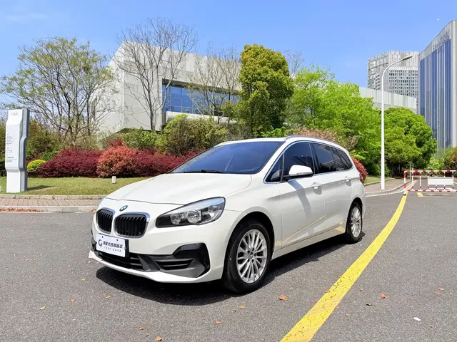 BMW 2 Series Gran Tourer 2018 220i Luxury Line