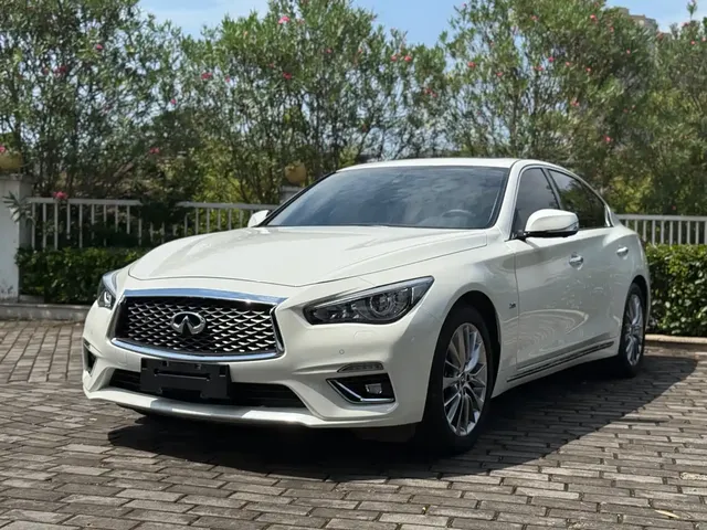 Infiniti Q50L 2018 2.0T Premium Edition (China VI)