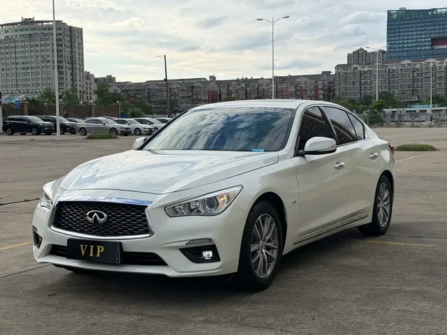 Infiniti Q50L 2018 2.0T Comfort (China VI)