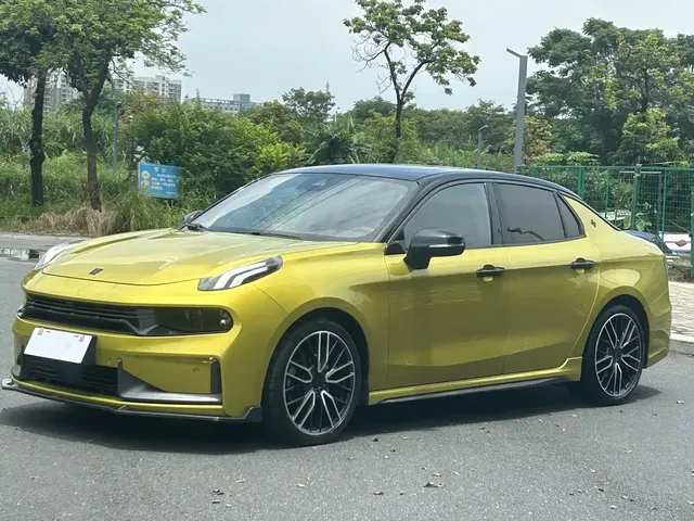 Lynk & Co 03 2021 03+ 2.0TD Auto Wind Rider Edition