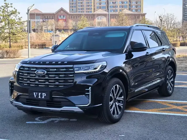 Ford Explorer 2024 2.3T EcoBoost AWD Titanium Edition 6-Seater