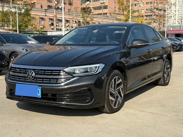Volkswagen Sagitar 2023 300TSI DSG Surpassing Edition