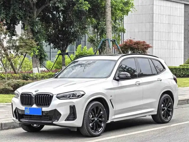 BMW X3 2023 xDrive30i Leading M Night Package