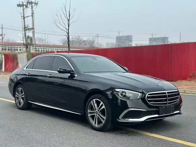 Mercedes-Benz E-Class 2022 E 260 L