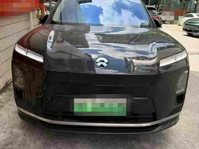 NIO ES8 2025 Model 6-Seat Executive Luxury Edition