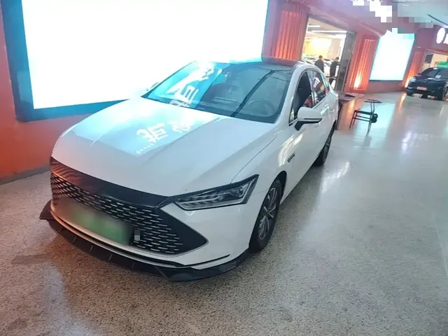 BYD Qin PLUS 2023 Champion Edition DM-i 55KM Leading