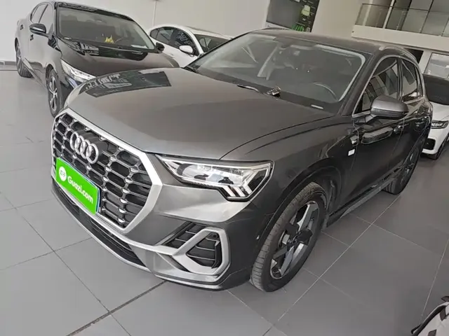 Audi Q3 2022 35 TFSI Fashion Dynamic