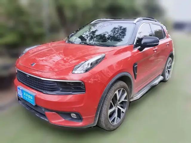 Lynk & Co 01 2017 2.0T AWD Pro