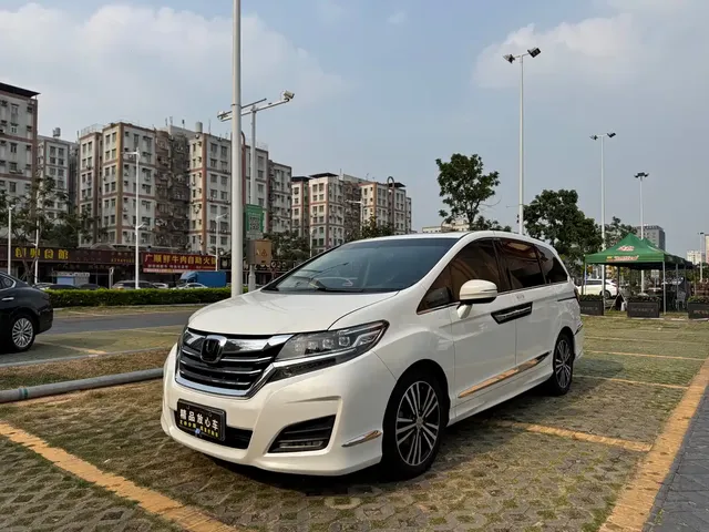 Honda Elysion 2016 2.4L Luxury Edition