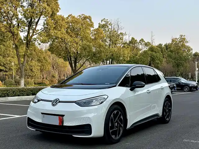 Volkswagen ID.3 2024 Outstanding Edition