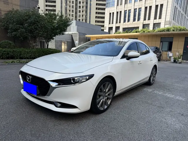 Mazda 3 Axela 2020 2.0L Automatic Stylish Edition