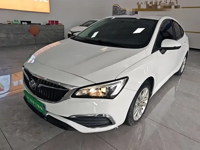 Buick Verano 2018 Sedan 20T Dual Clutch Leading