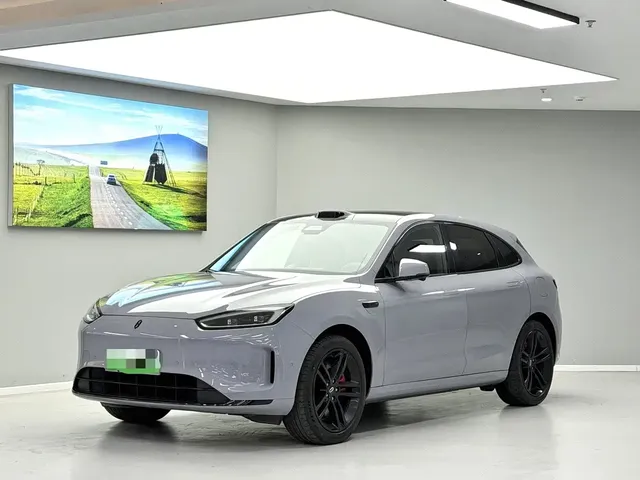 AITO Wenjie AITO M5 2025 Extended Range Ultra AWD