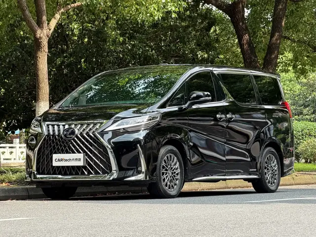 Lexus LM 2020 300h 4-Seat Imperial Edition