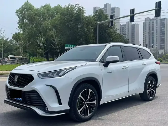 Toyota Crown Kluger 2023 2.5L HEV AWD Premium Edition