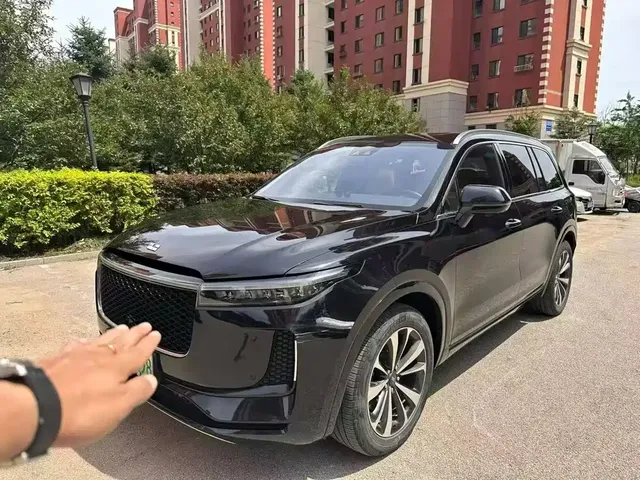 Li Auto Li ONE 2020 Extended Range 6-seater