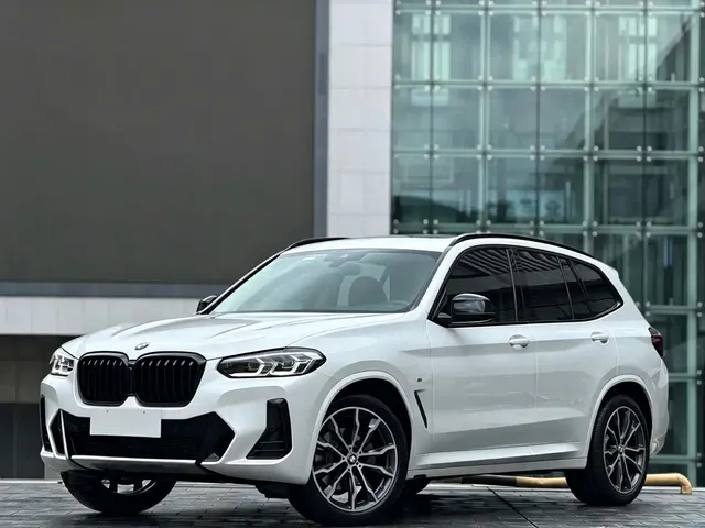 BMW X3 2022 xDrive30i Leading M Night Package