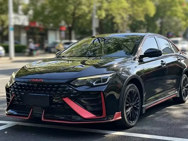 Dongfeng Aeolus Yixuan MAX 2021 1.5T Dark Night Dawn Edition