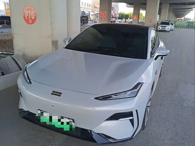 Geely Galaxy E8 2024 550km RWD MAX