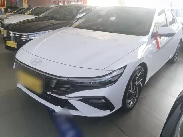 Hyundai Elantra 2023 1.5L CVT GLX Elite Edition