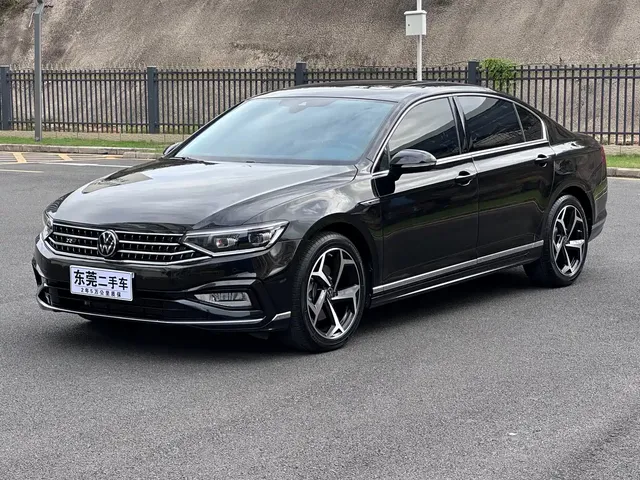 Volkswagen Magotan 2024 2 Million Units Public Sharing Edition 330TSI DSG Luxury