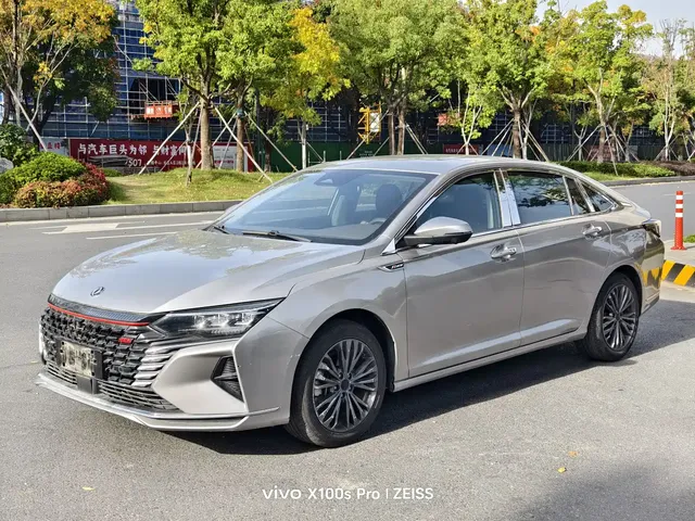 Dongfeng Aeolus Yixuan MAX 2021 1.5T Super Cool Dad Edition