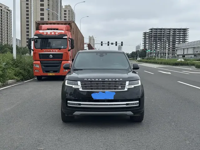 Land Rover Range Rover 2024 3.0 L6 400PS Genesis Extended