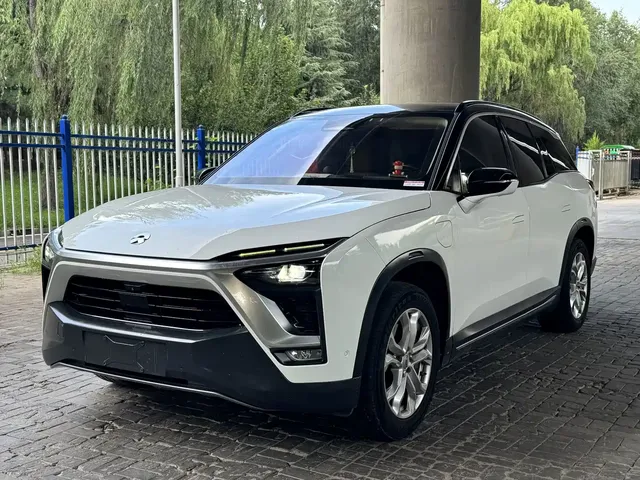 NIO ES8 2018 425KM Base Edition 7-Seater
