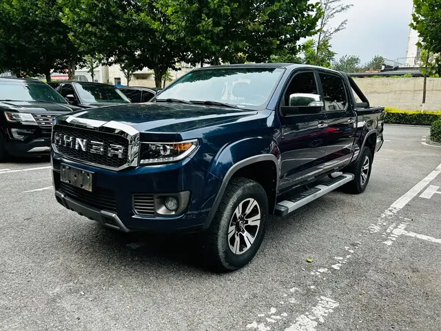 Huanghai N3 2019 2.4T Manual 4WD Premium Edition China VI 4K22D4T