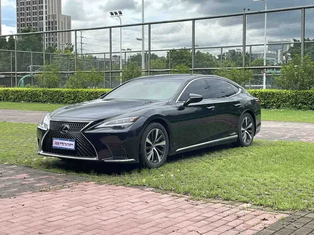 Lexus LS 2021 500h Excellence Edition