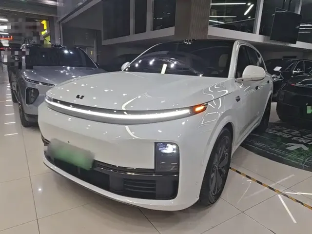 Li Auto L7 2025 Max Smart Renewal Edition